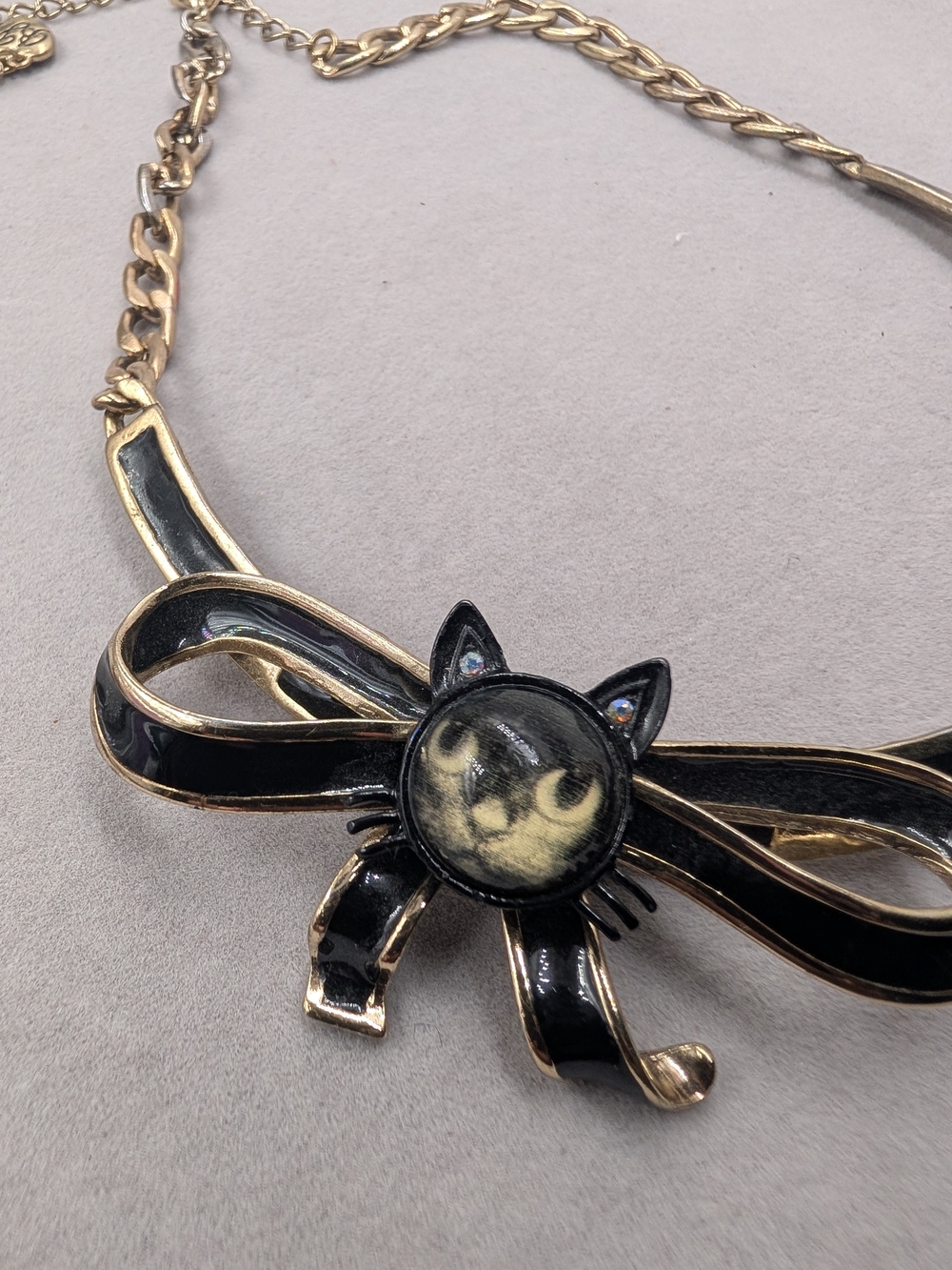 Betsey Johnson Black Cat Bow Collar Necklace Gold Tone Enamel | 1226